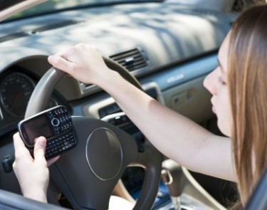 Teenagers more likely to text and drive