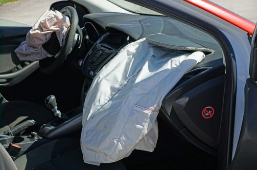 car-accident-with-airbags